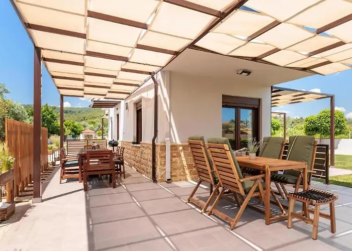 Villa Arteon *